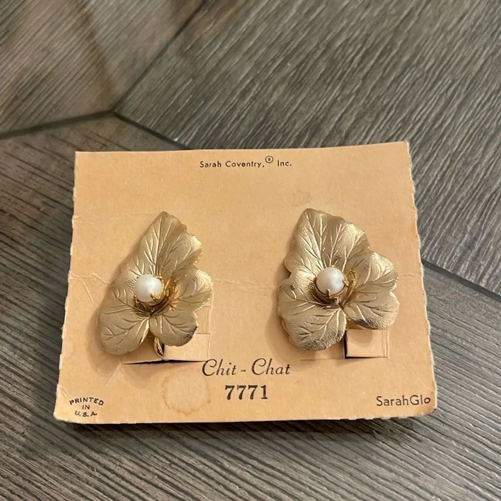 Vintage Sarah Coventry “Chit-Chat” Leaf & Pearl Clip Earrings